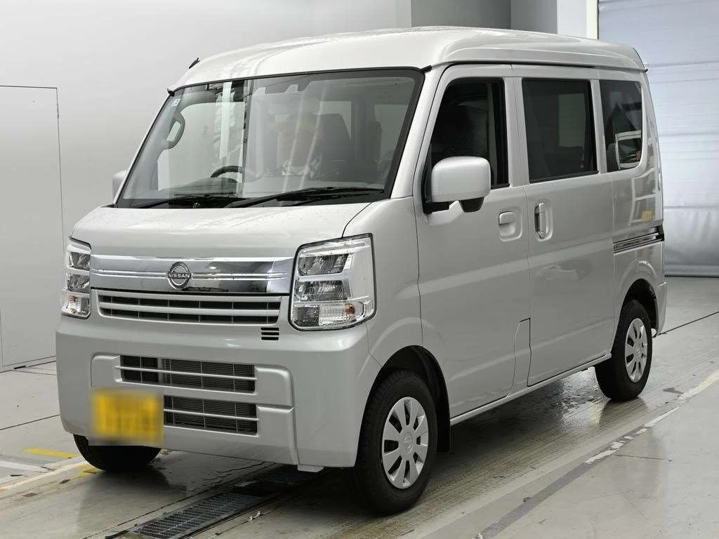 Nissan NV100 Clipper DR17V 2026